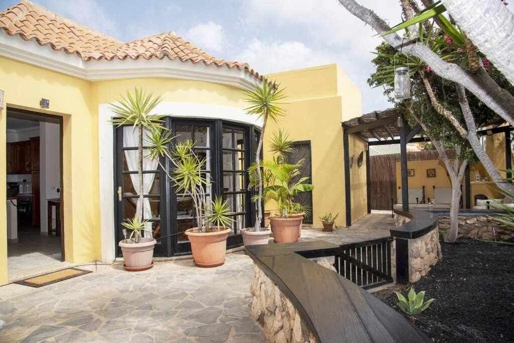 Aurora Mari Villa Your Dream Steps From The Ocean Shore Caleta De Fuste Exteriér fotografie