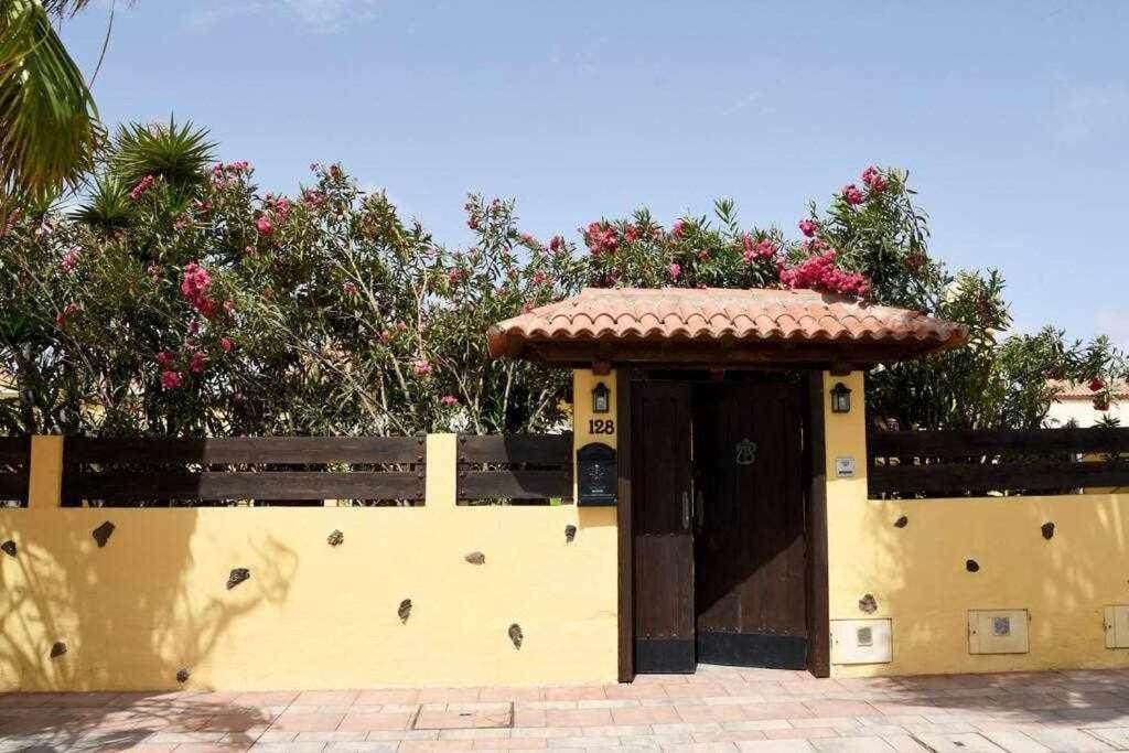 Aurora Mari Villa Your Dream Steps From The Ocean Shore Caleta De Fuste Exteriér fotografie